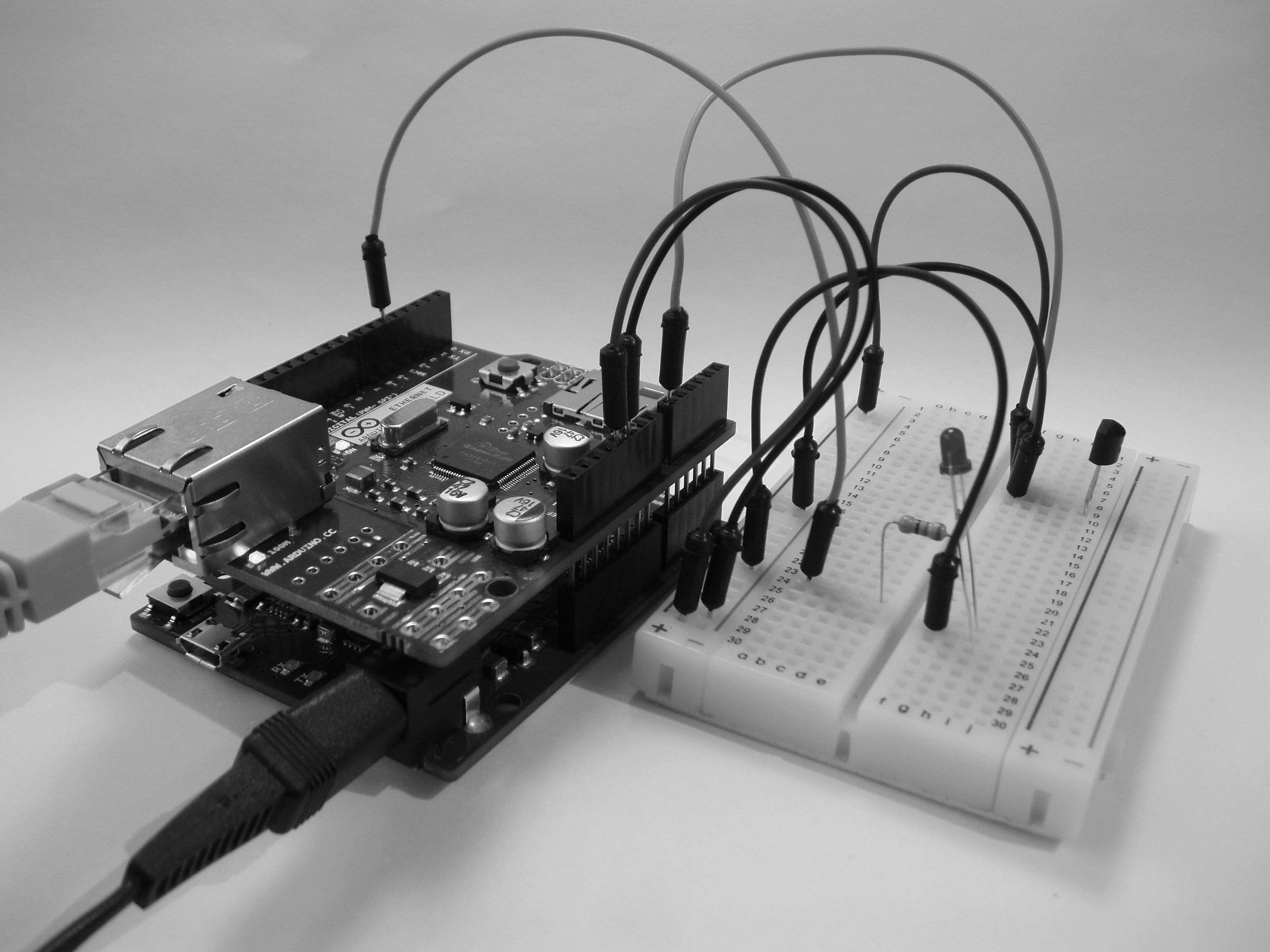 Arduino with temperature sensor in action